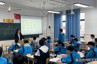 隆戈：那不勒斯即将签下萨马尔季奇，只差与球员父亲谈妥佣金